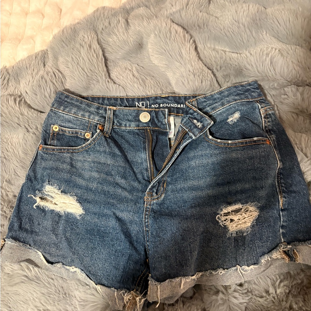 No Boundaries Distressed Blue Jean Shorts